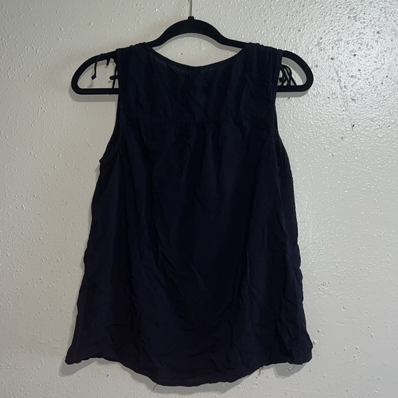 womens blouse - Picture 2 of 3